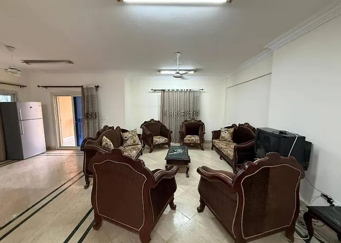 صف ثان عل البحر باطلاله و لا اروع العين السخنه لاجولي مارينا السخنه Villa